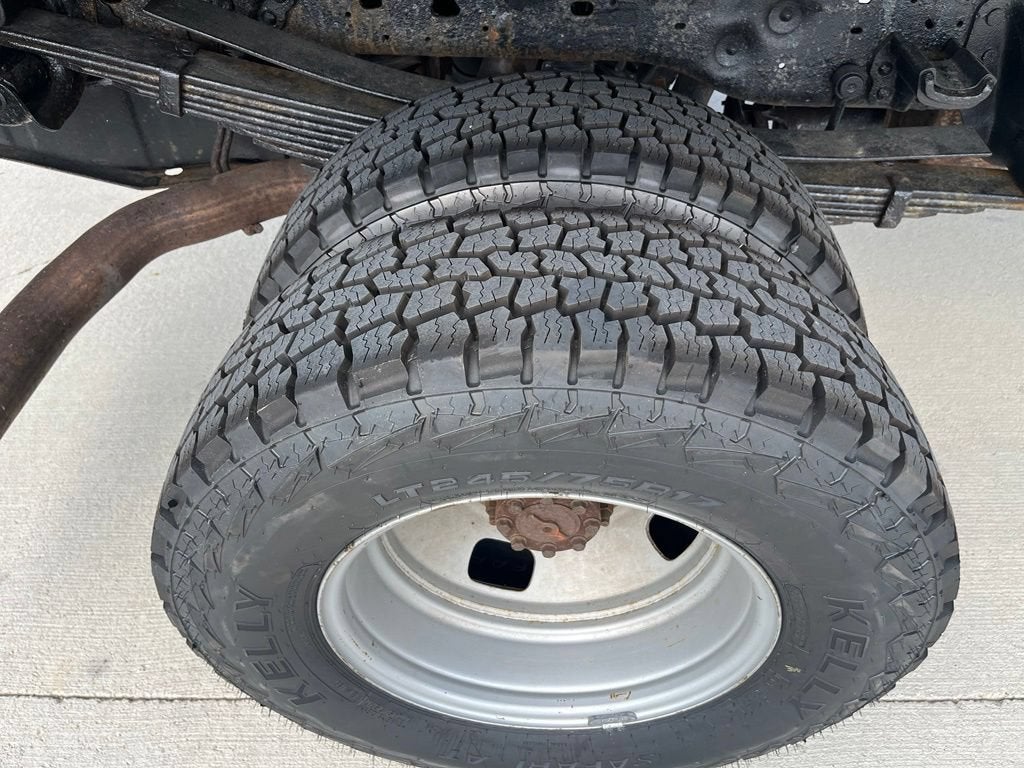 2006 Ford Super Duty F-350 DRW XL