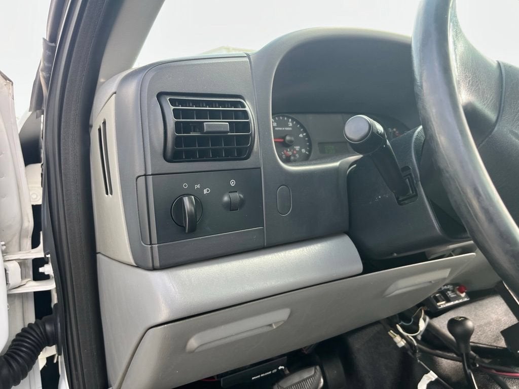 2006 Ford Super Duty F-350 DRW XL