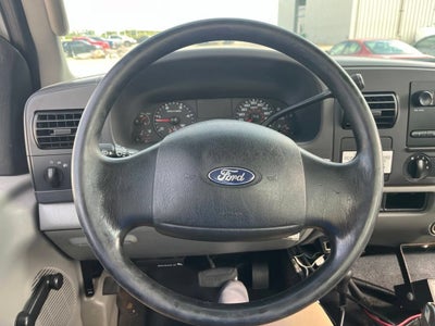 2006 Ford Super Duty F-350 DRW XL