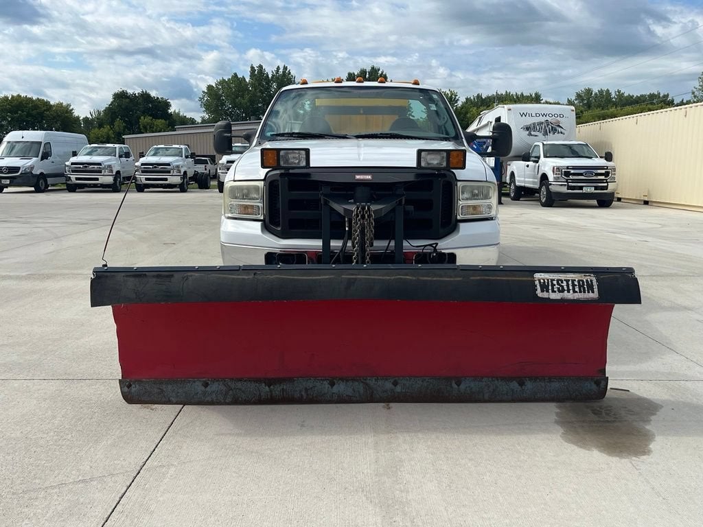 2006 Ford Super Duty F-350 DRW XL