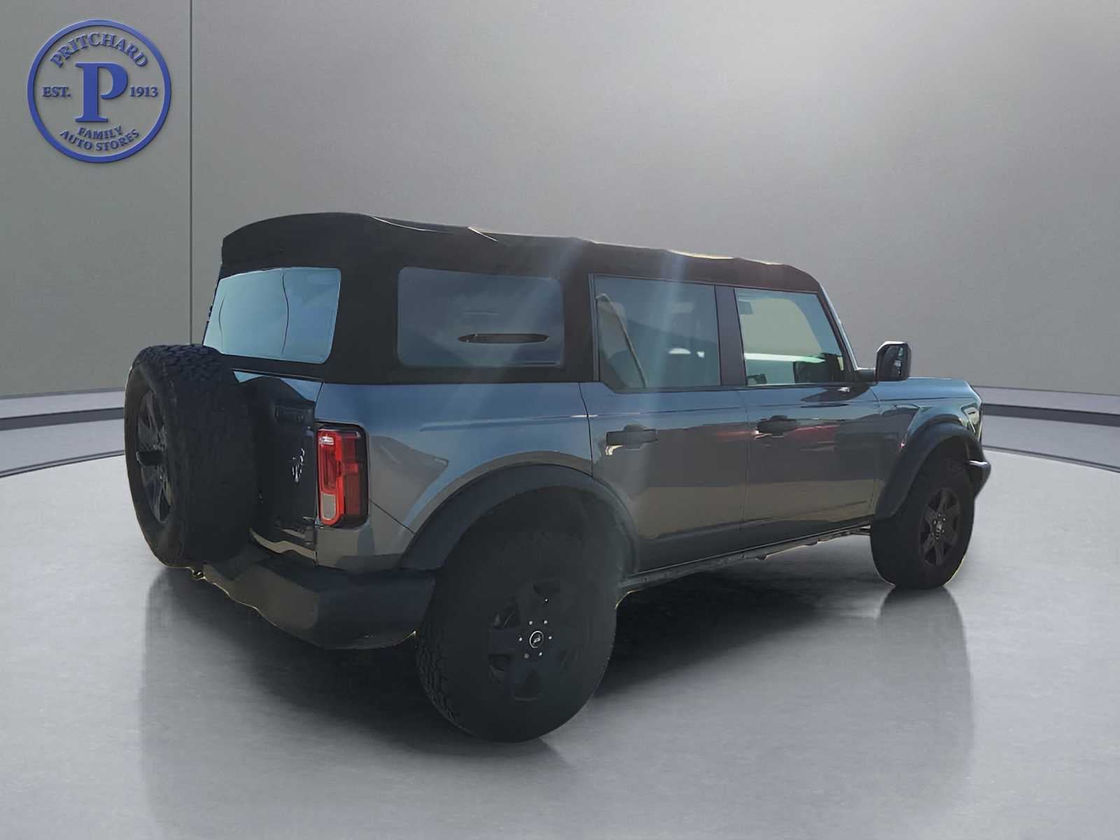 2022 Ford Bronco Base