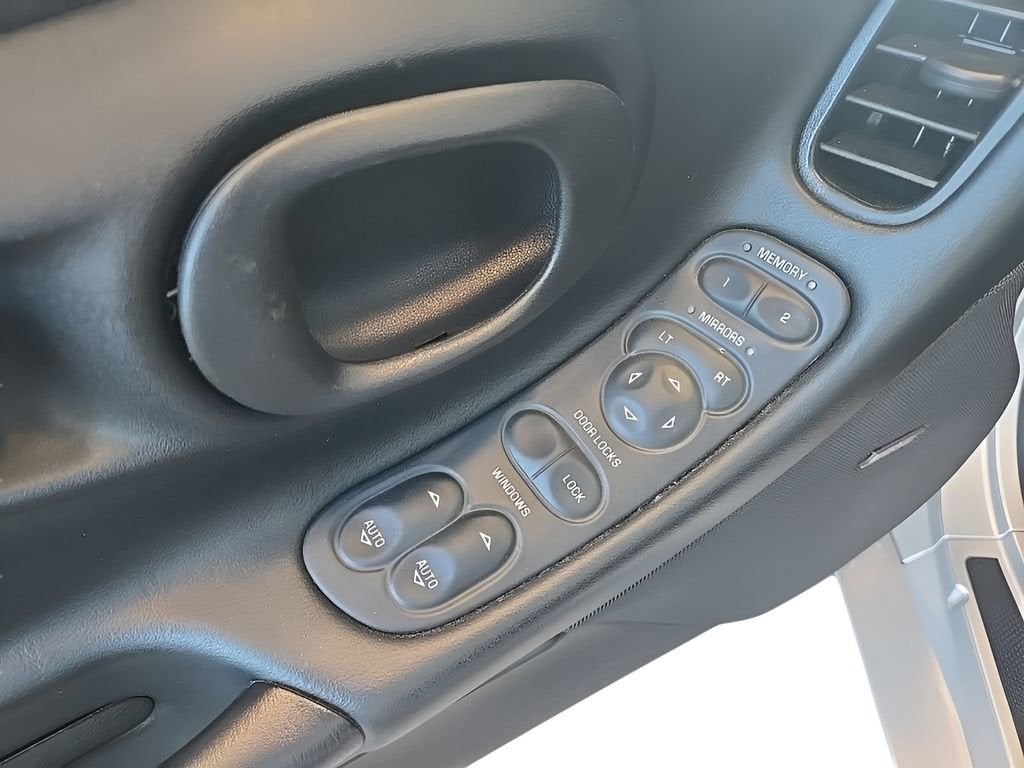 2003 Chevrolet Corvette Base