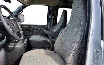 2023 Chevrolet Express Passenger 3500 1LS