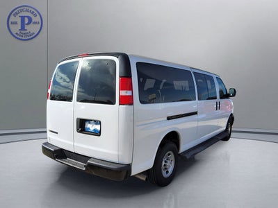 2023 Chevrolet Express Passenger 3500 1LS