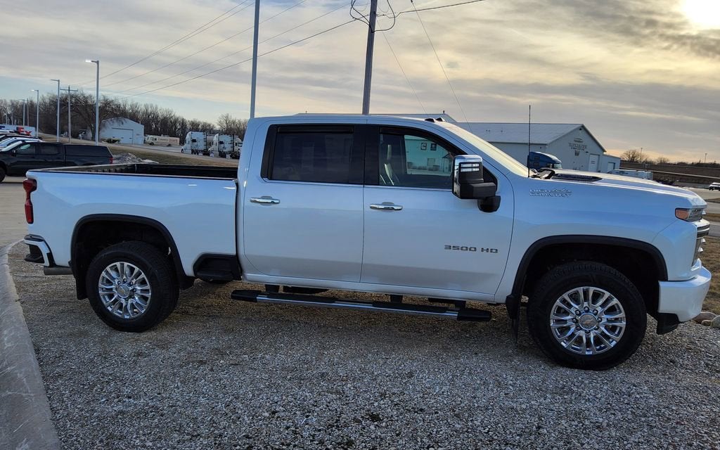 2022 Chevrolet Silverado 3500 HD High Country