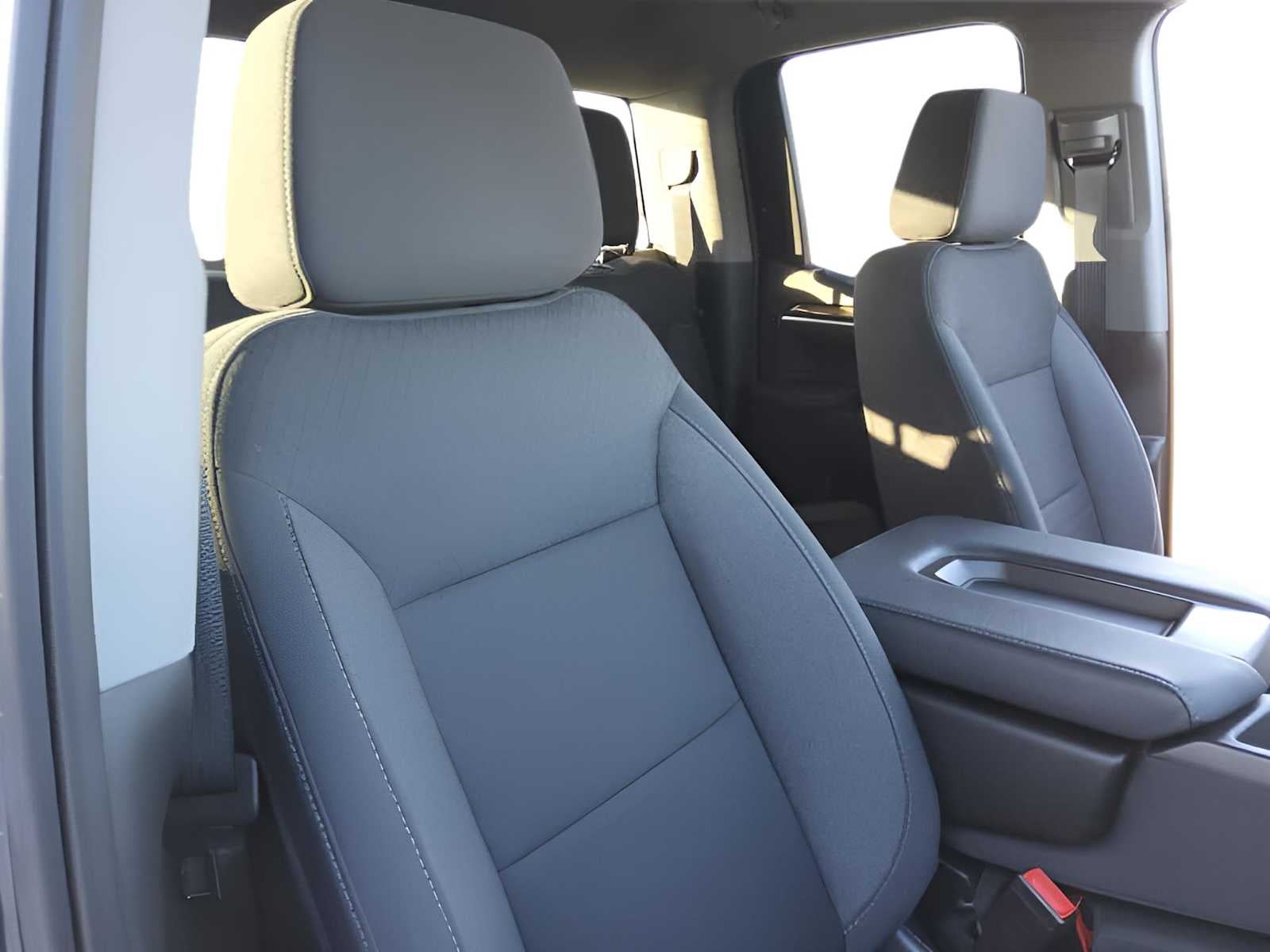 2022 Chevrolet Silverado 1500 LT (2FL)