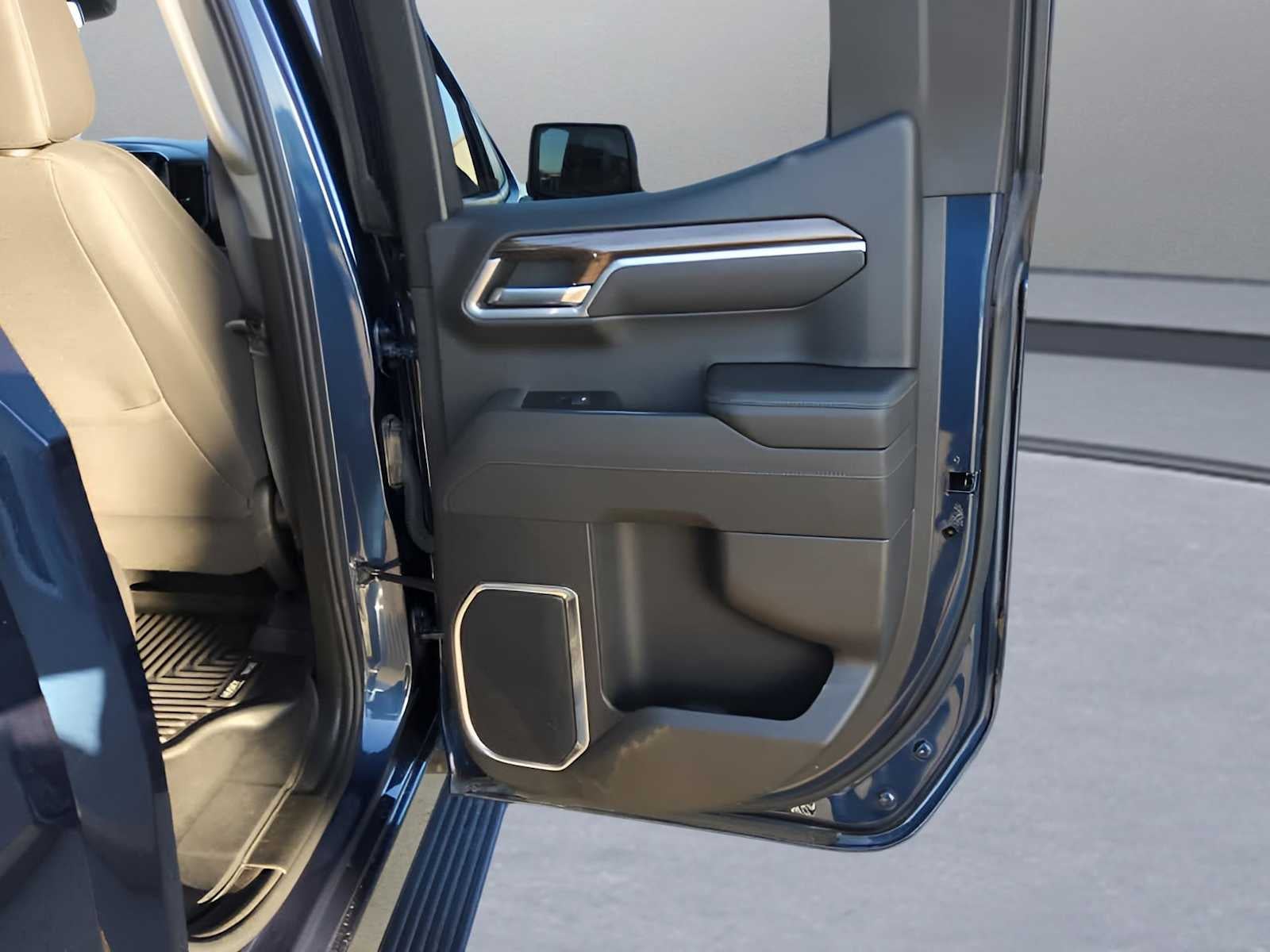 2022 Chevrolet Silverado 1500 LT (2FL)