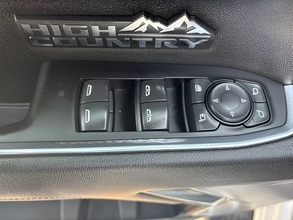 2022 Chevrolet Silverado 1500 High Country