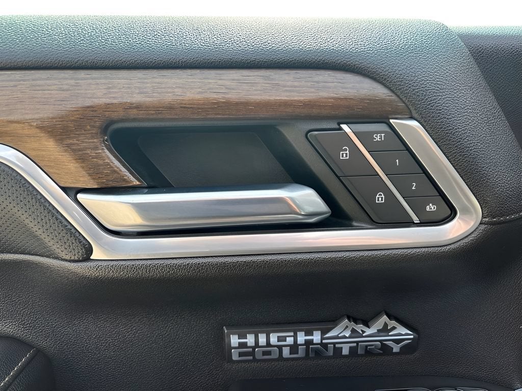 2022 Chevrolet Silverado 1500 High Country
