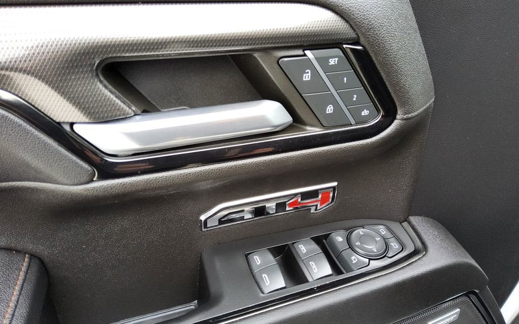 2023 GMC Sierra 1500 AT4