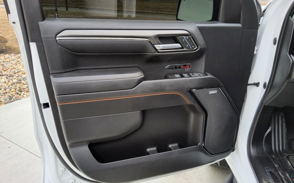 2023 GMC Sierra 1500 AT4