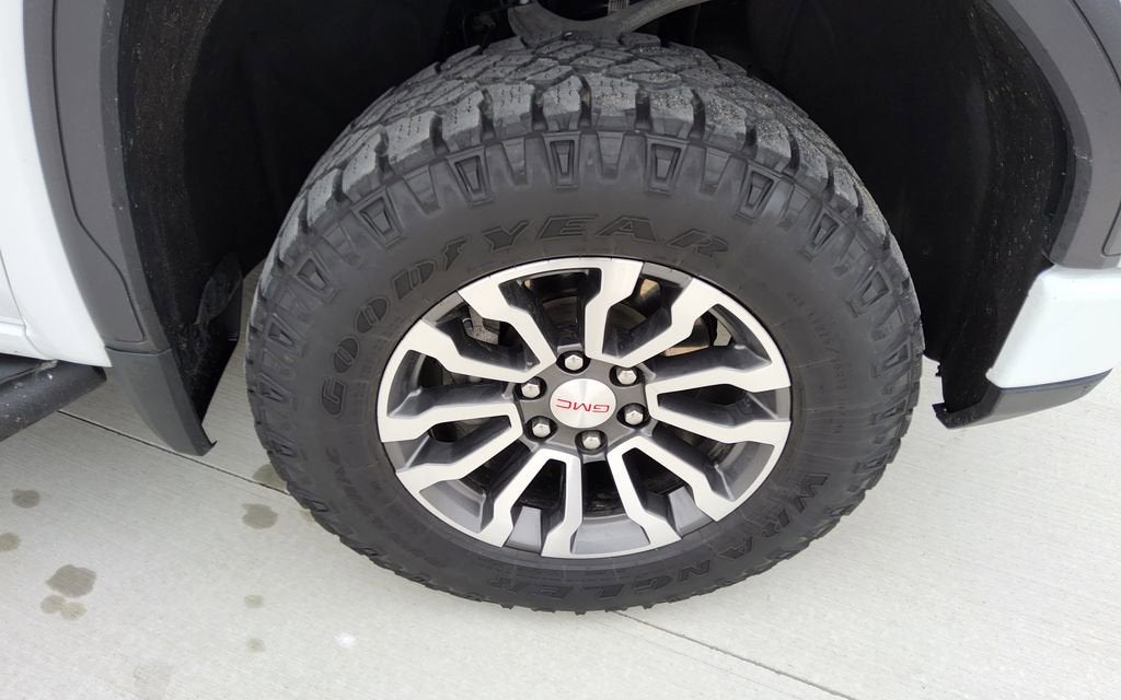 2023 GMC Sierra 1500 AT4