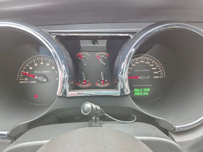 2005 Ford Mustang GT Deluxe