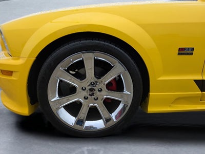 2005 Ford Mustang GT Deluxe