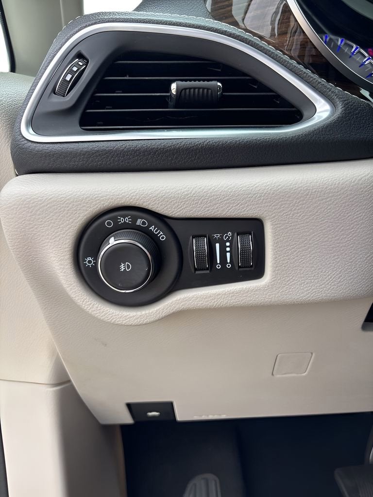 2022 Chrysler Pacifica Limited