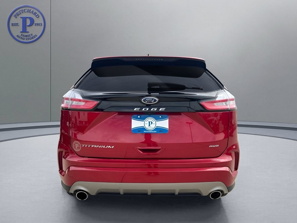 2023 Ford Edge Titanium