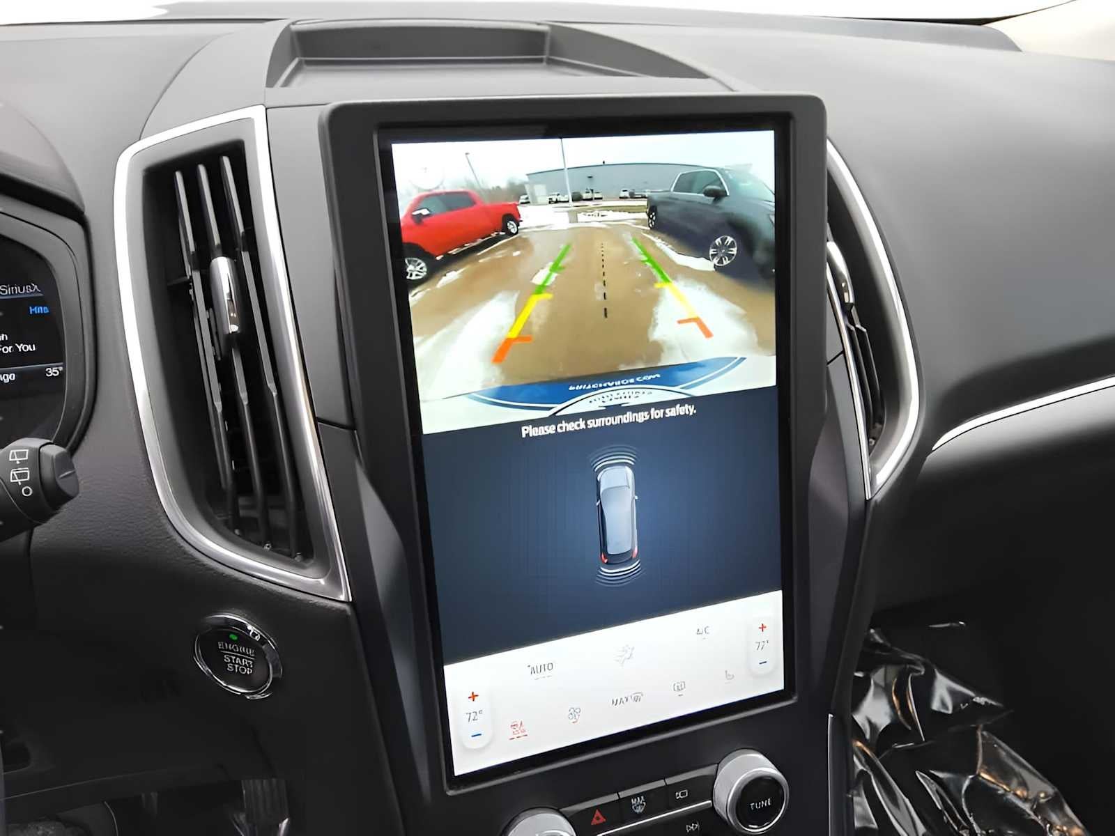 2022 Ford Edge Titanium