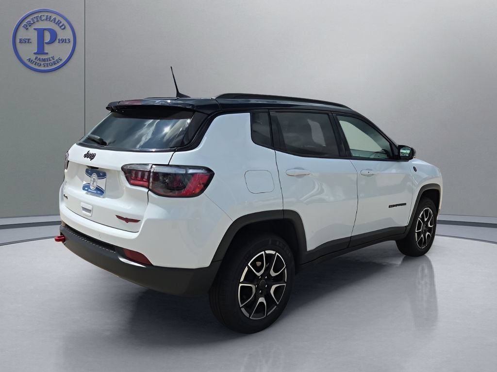 2025 Jeep Compass Trailhawk - Photo 7
