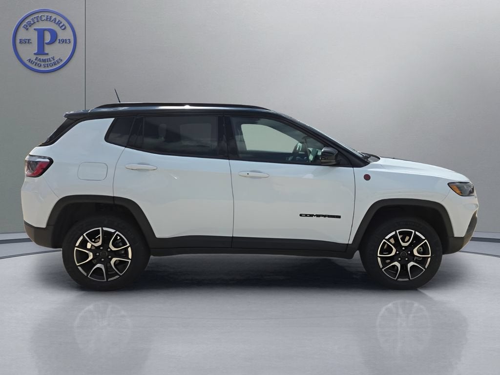 2025 Jeep Compass Trailhawk - Photo 8