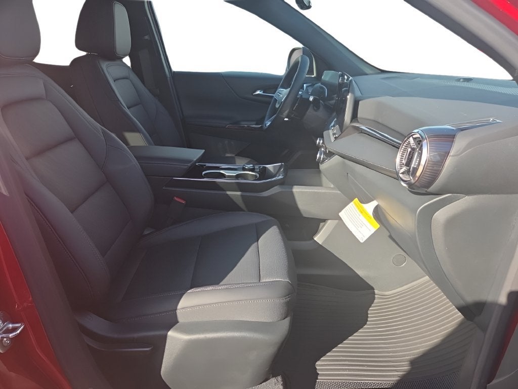 2027 Chevrolet Equinox LT - Photo 27
