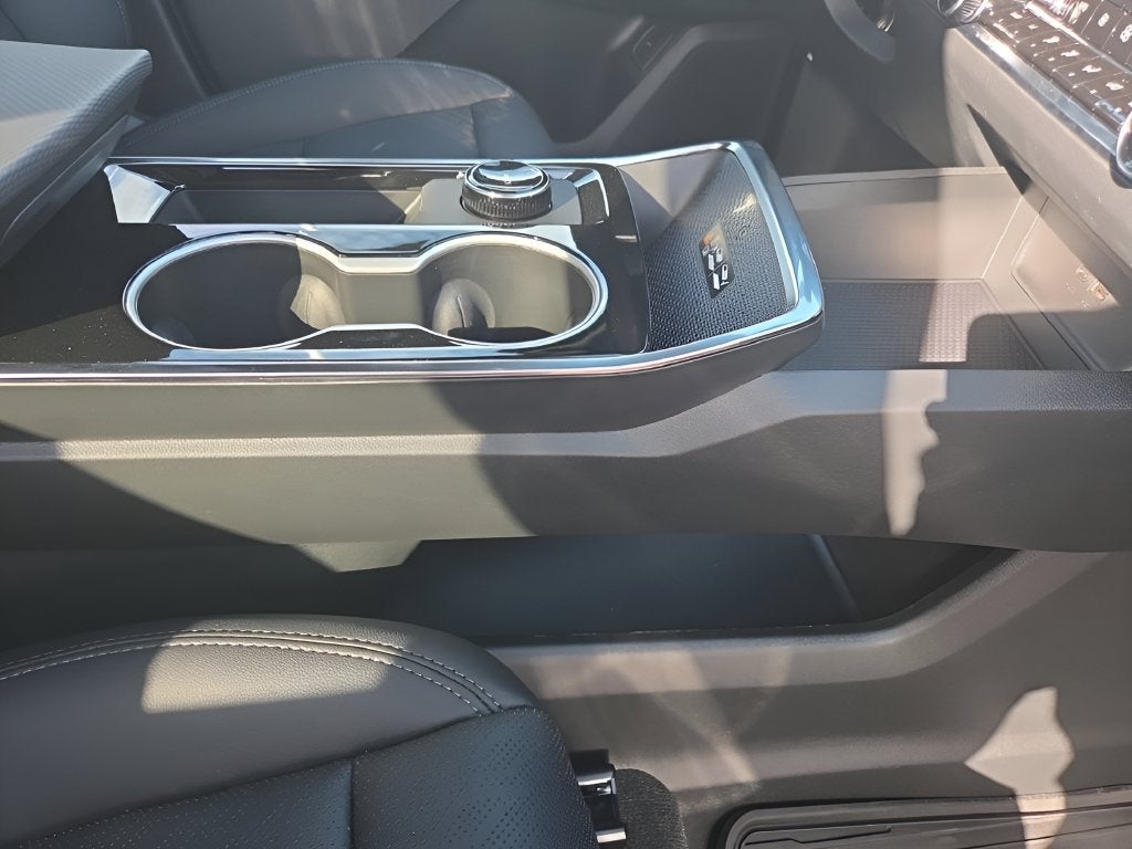2027 Chevrolet Equinox LT - Photo 28
