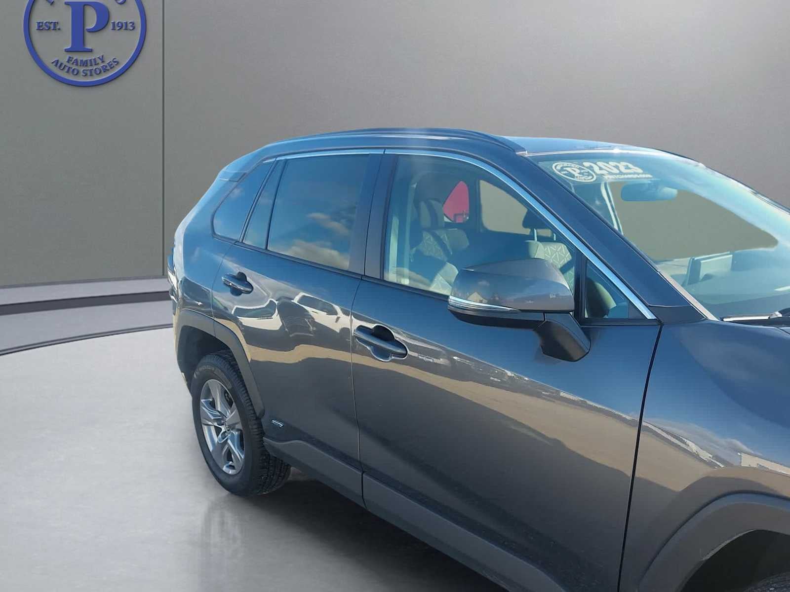 2023 Toyota RAV4 Hybrid XLE