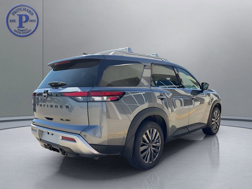 2023 Nissan Pathfinder SL