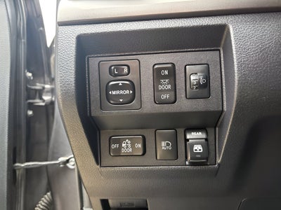 2018 Toyota Tundra 4WD SR5