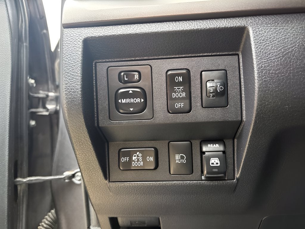 2018 Toyota Tundra 4WD SR5