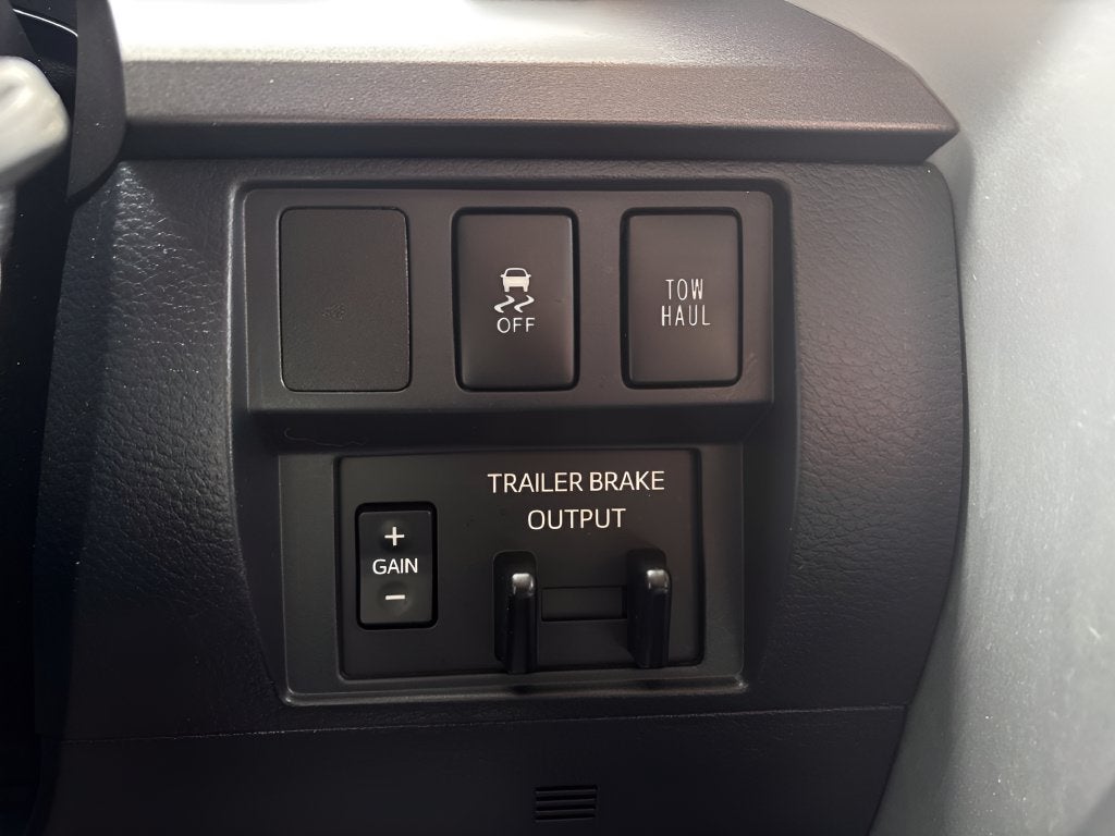 2018 Toyota Tundra 4WD SR5
