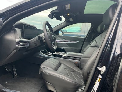 2026 BMW 7 Series 740i xDrive