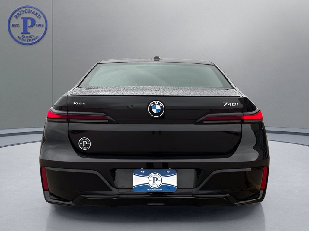 2026 BMW 7 Series 740i xDrive