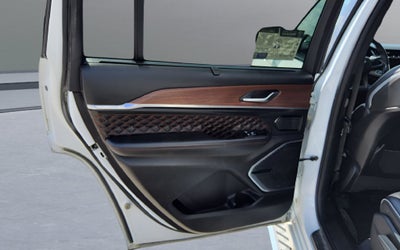 2023 Jeep Grand Cherokee L Summit